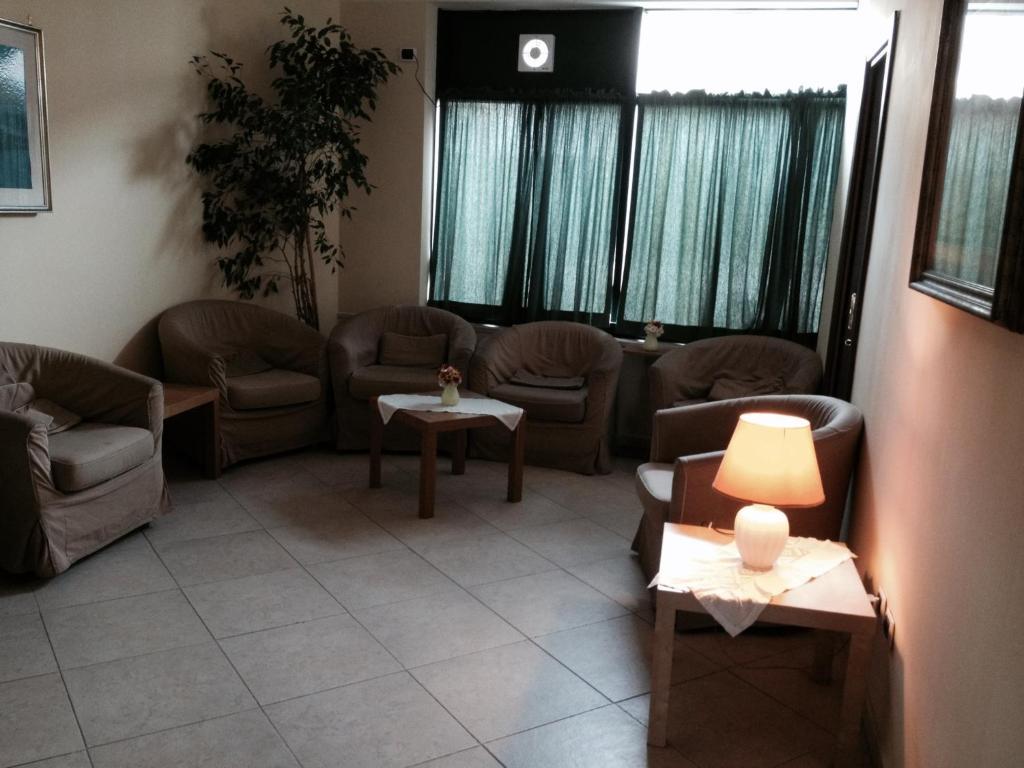 Albergo Delle Rose Pozzuoli Eksteriør billede